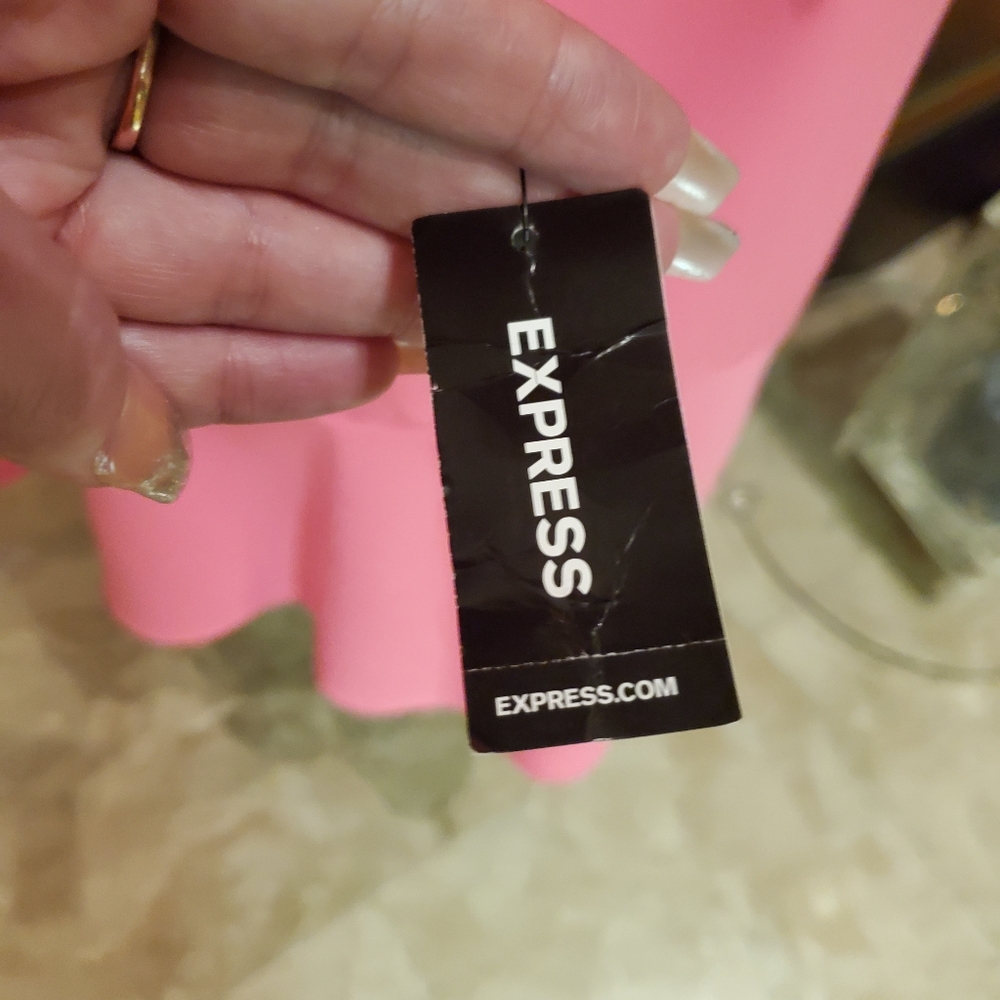 Express Top - Picture 4 of 4